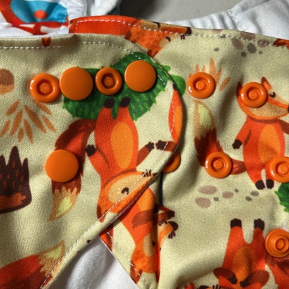 Baby Washable Reusable Baby Cloth Diapers & 4 Inserts - Picture 7 of 10